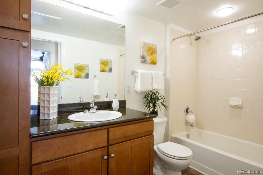 MLS Image #16 for 1950 n logan street,denver, Colorado