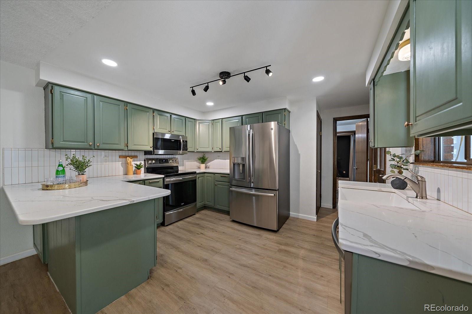 MLS Image #15 for 2130  squires street,longmont, Colorado
