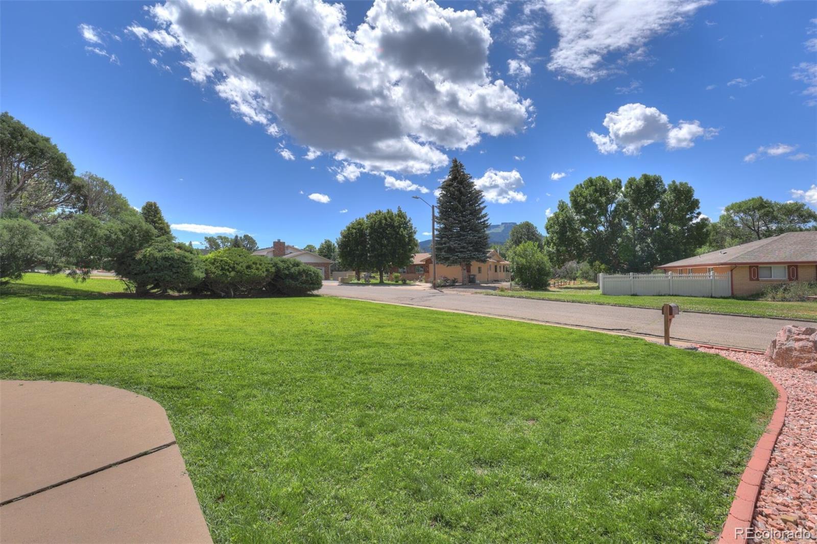 MLS Image #3 for 107  radio drive,trinidad, Colorado