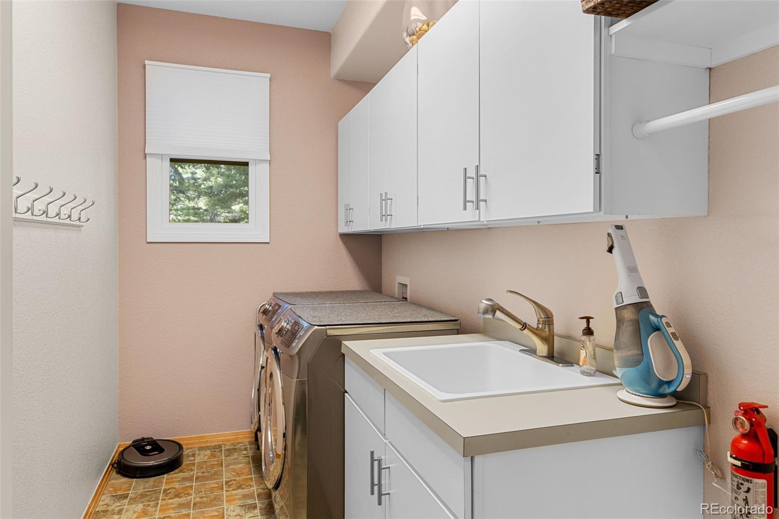MLS Image #20 for 23471  morning rose drive,golden, Colorado