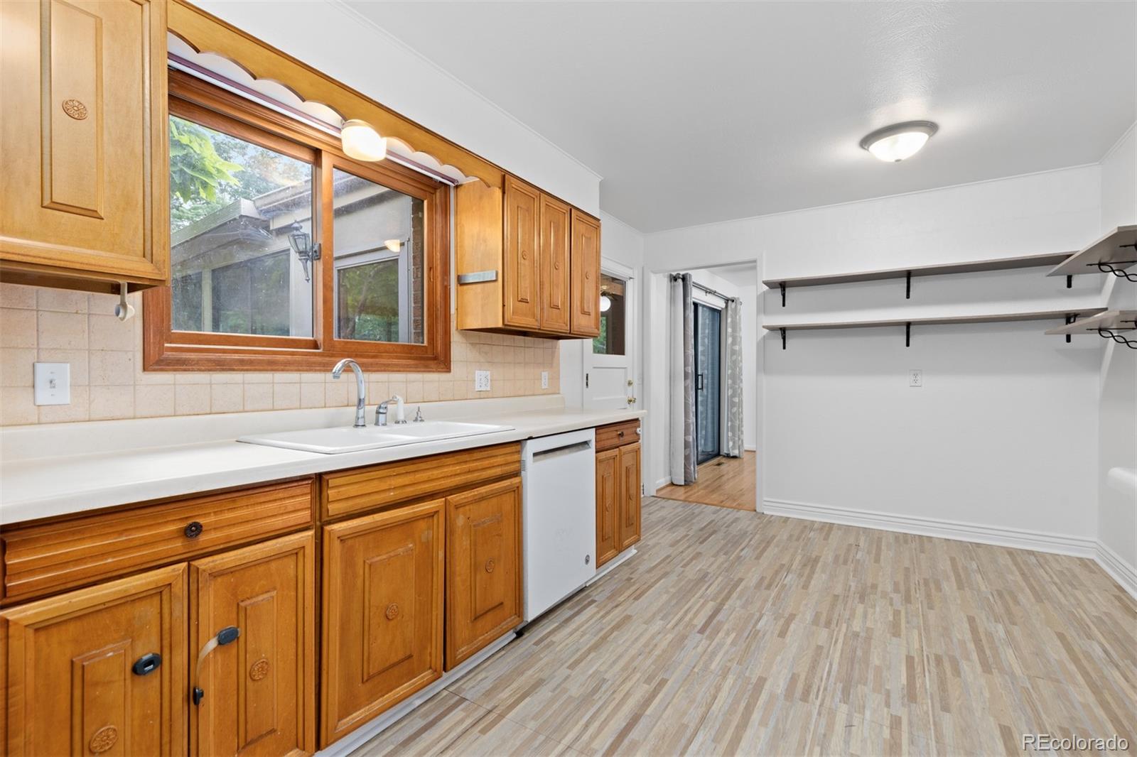 MLS Image #11 for 7926 e fremont avenue,centennial, Colorado