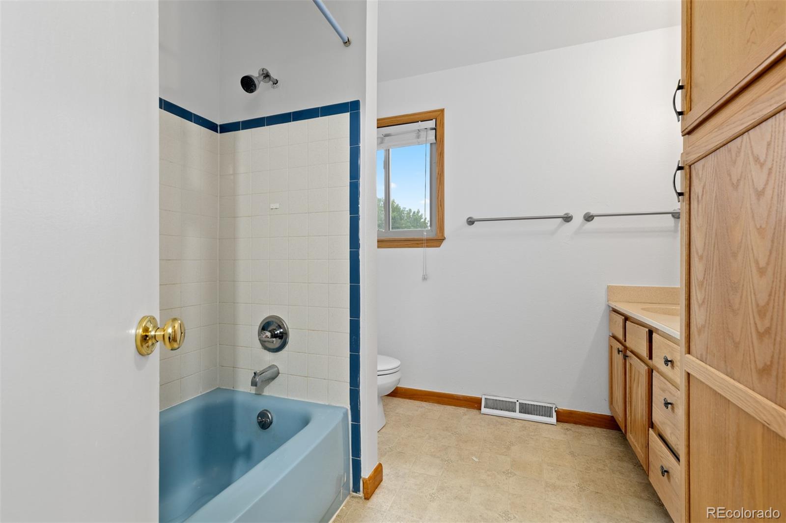 MLS Image #20 for 7926 e fremont avenue,centennial, Colorado