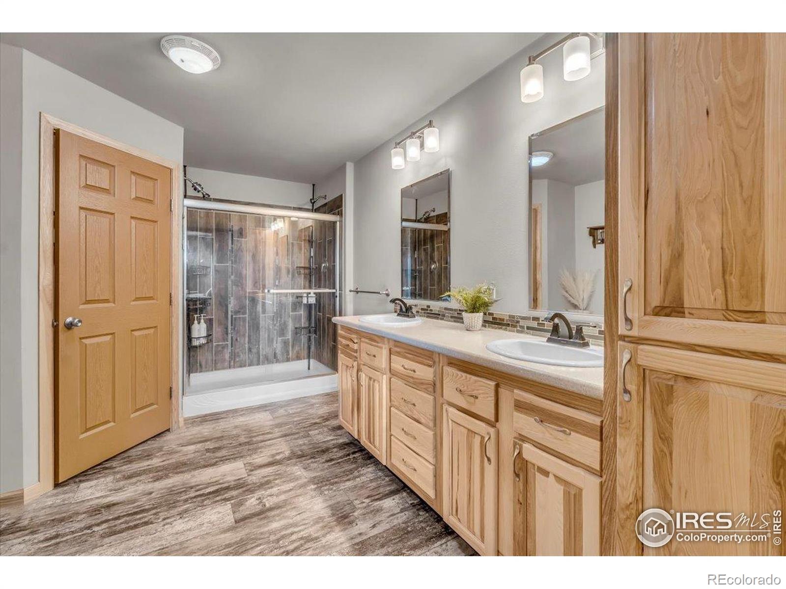MLS Image #12 for 50294  county road 15 ,wellington, Colorado