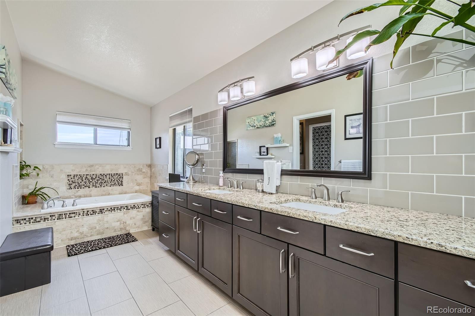 MLS Image #4 for 4951 s ammons street,littleton, Colorado