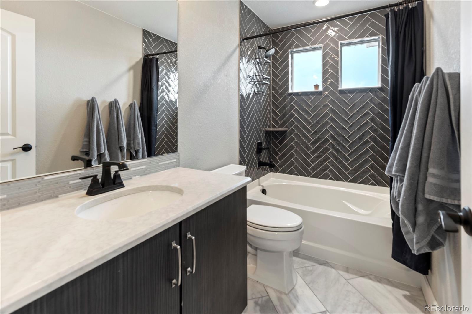MLS Image #19 for 4504 n picadilly court,aurora, Colorado