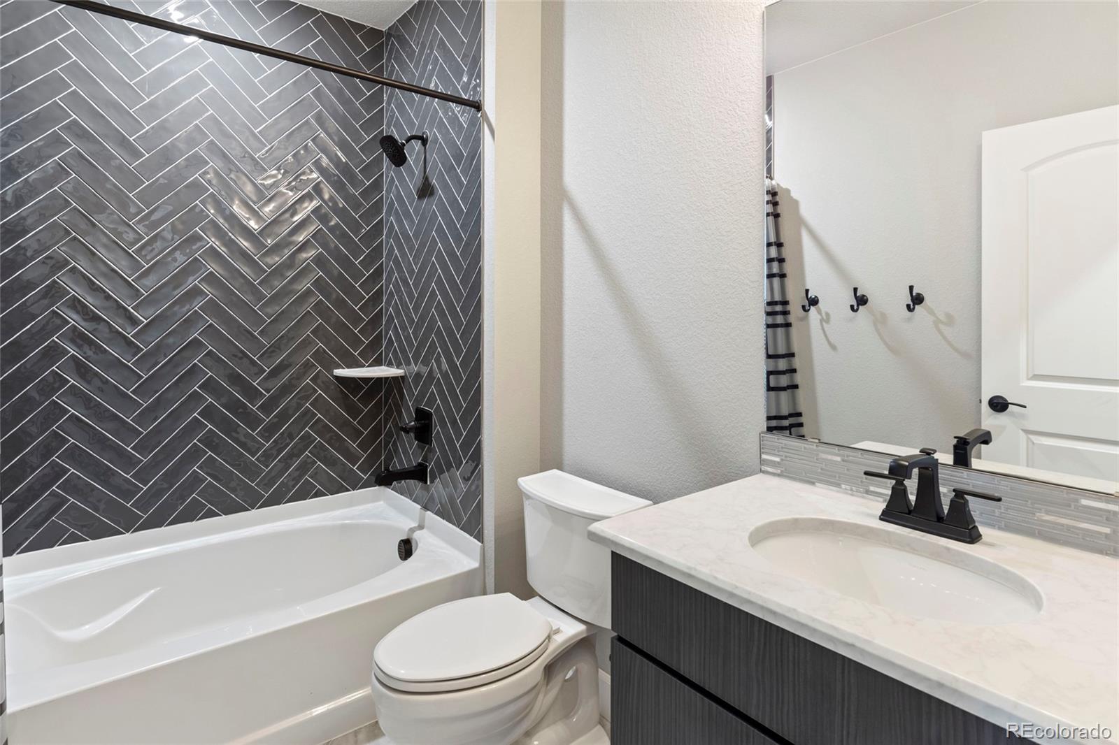 MLS Image #21 for 4504 n picadilly court,aurora, Colorado