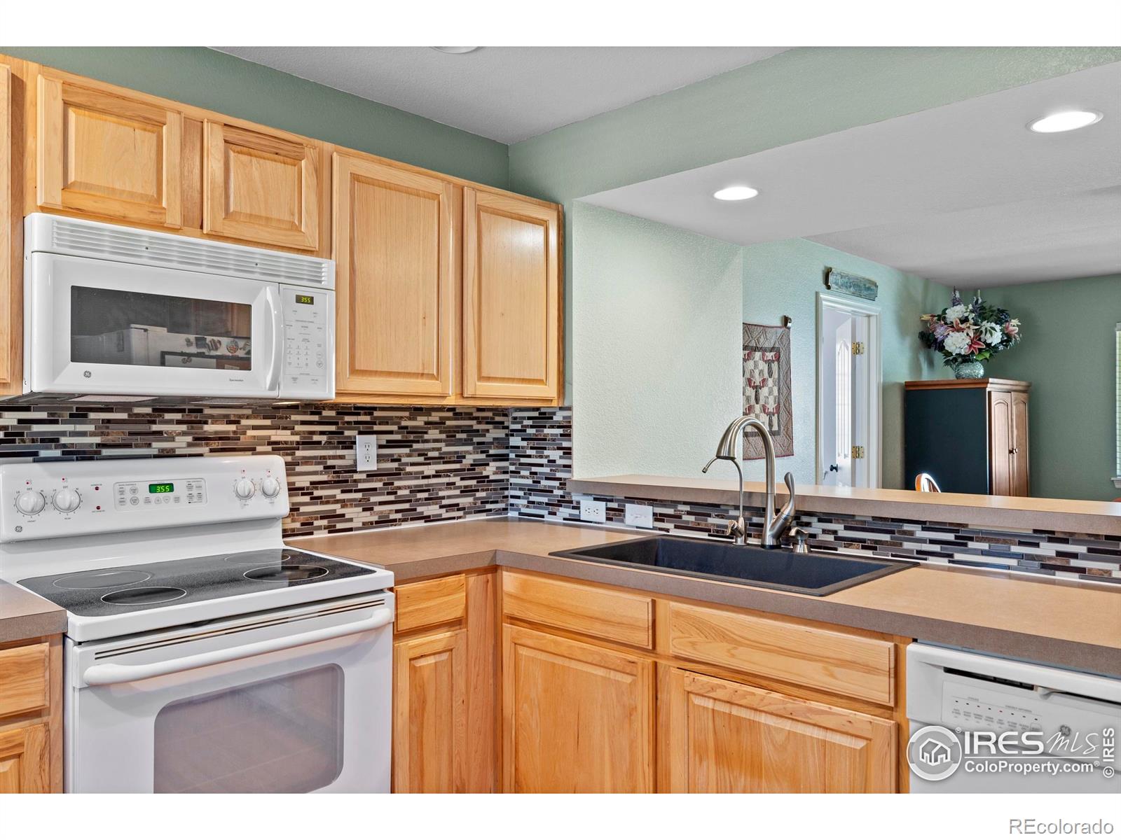MLS Image #13 for 1014  andrews peak drive,fort collins, Colorado
