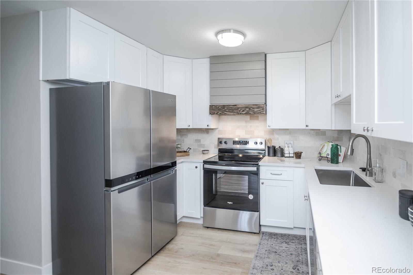 CMA Image for 9155 E CENTER Avenue,Denver, Colorado