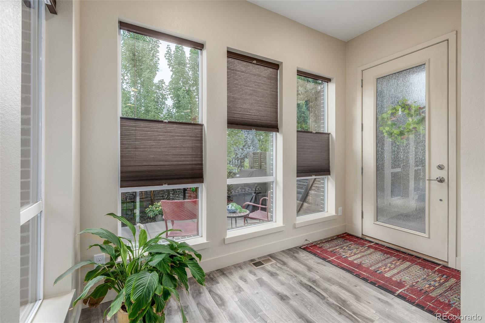 MLS Image #3 for 6761  alan drive,denver, Colorado
