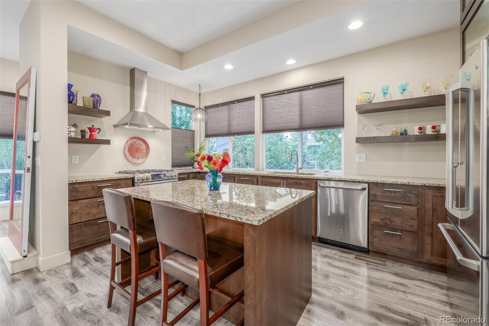 MLS Image #5 for 6761  alan drive,denver, Colorado