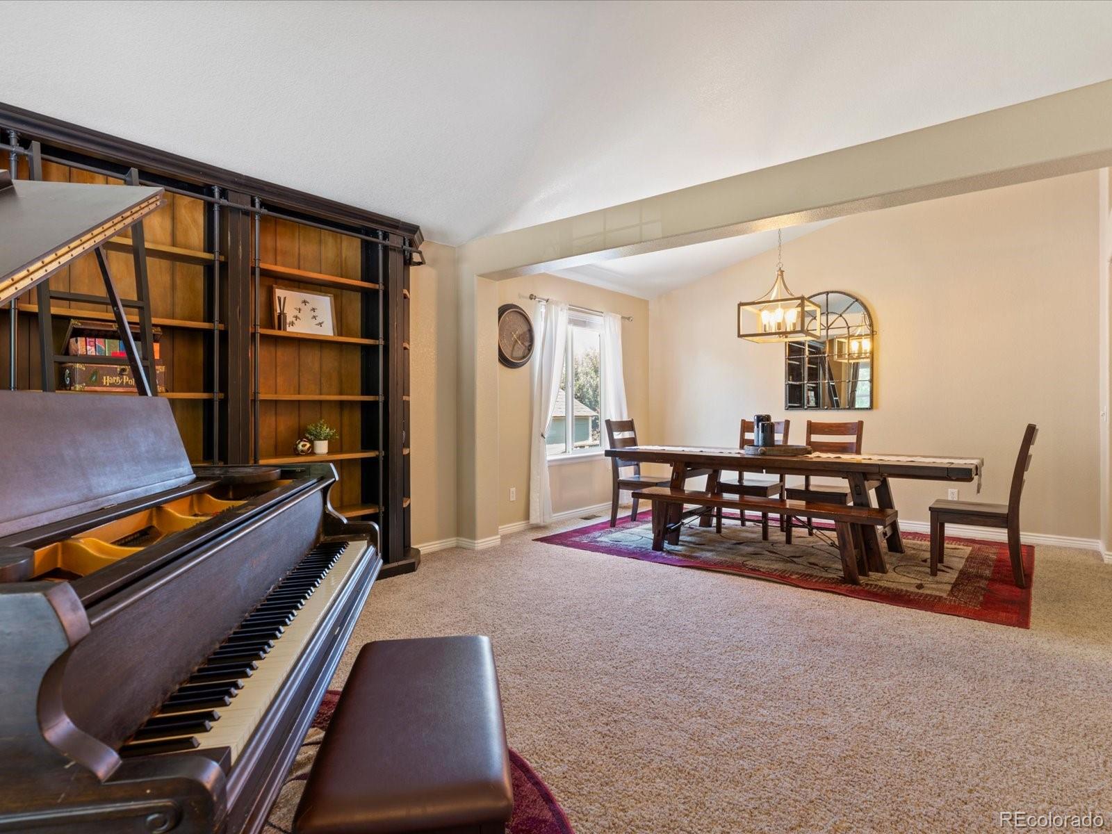 MLS Image #6 for 885  sage sparrow circle,highlands ranch, Colorado
