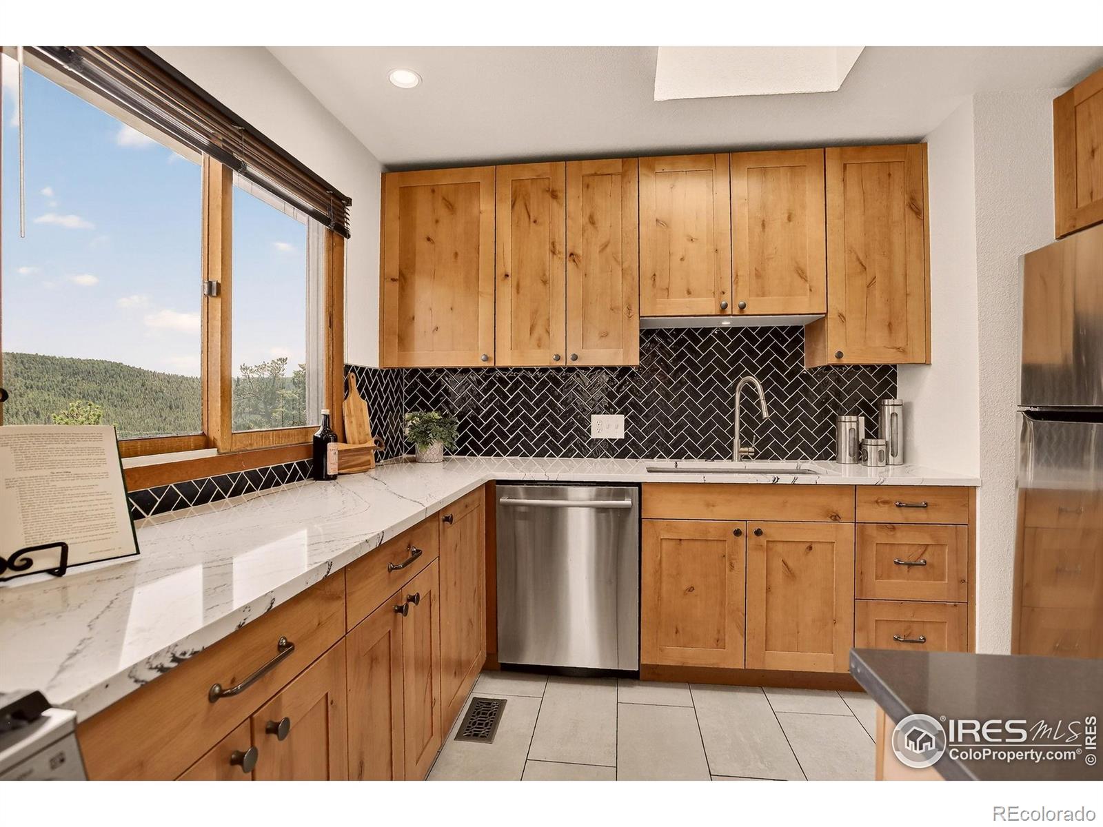 MLS Image #23 for 144  coyote court,boulder, Colorado