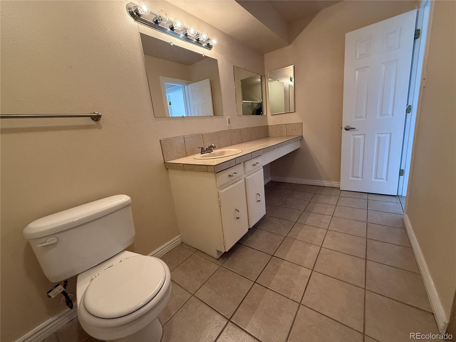 MLS Image #14 for 7695 e quincy avenue 207,denver, Colorado