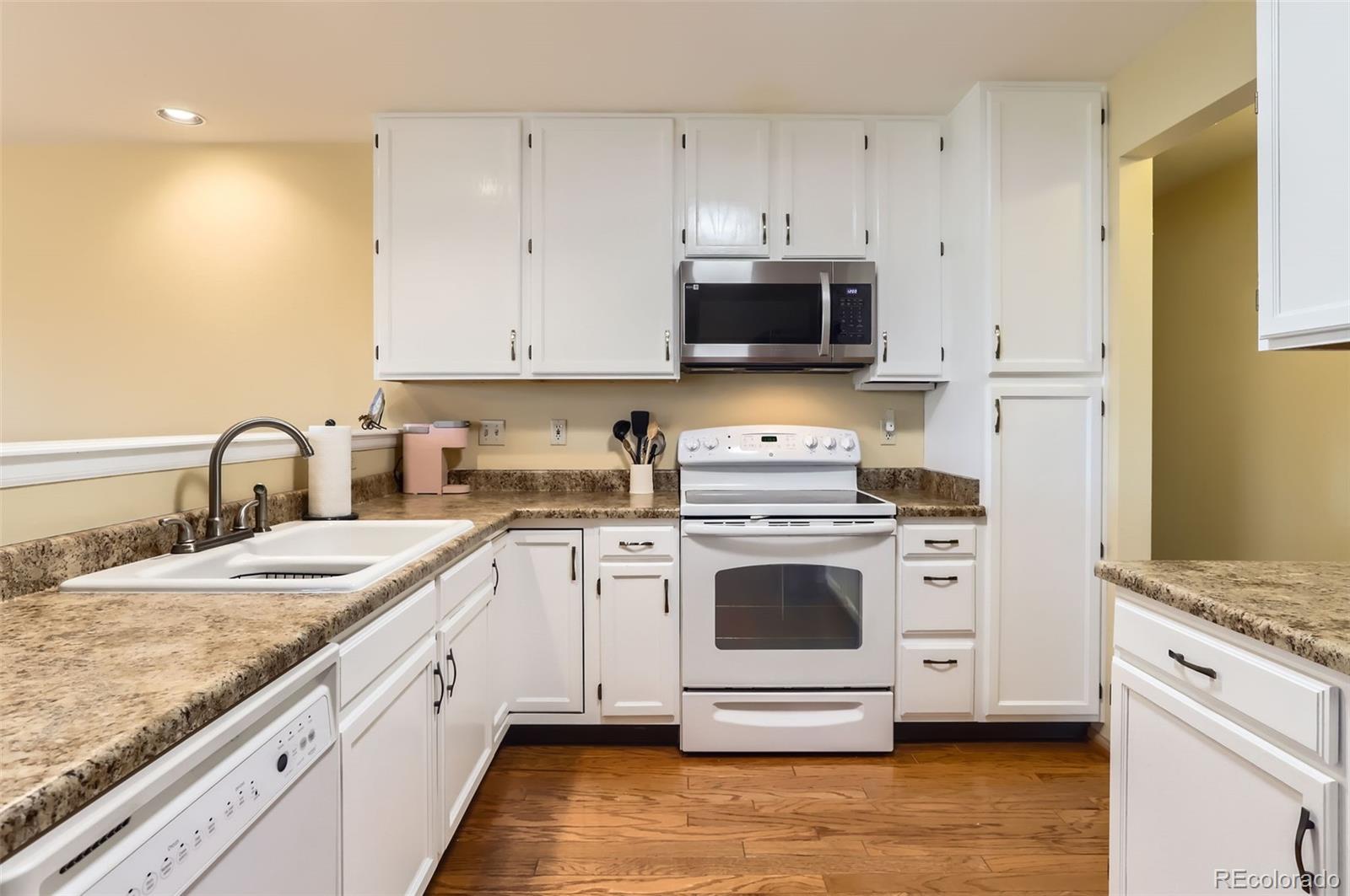 MLS Image #12 for 4972  greenwich drive,highlands ranch, Colorado