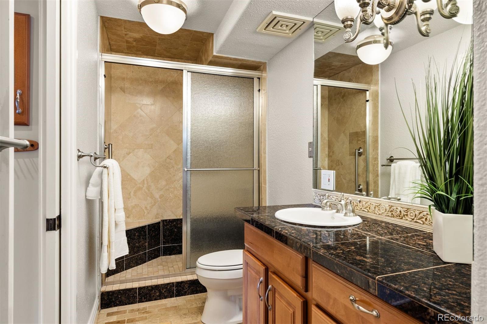 MLS Image #18 for 1777  larimer street,denver, Colorado