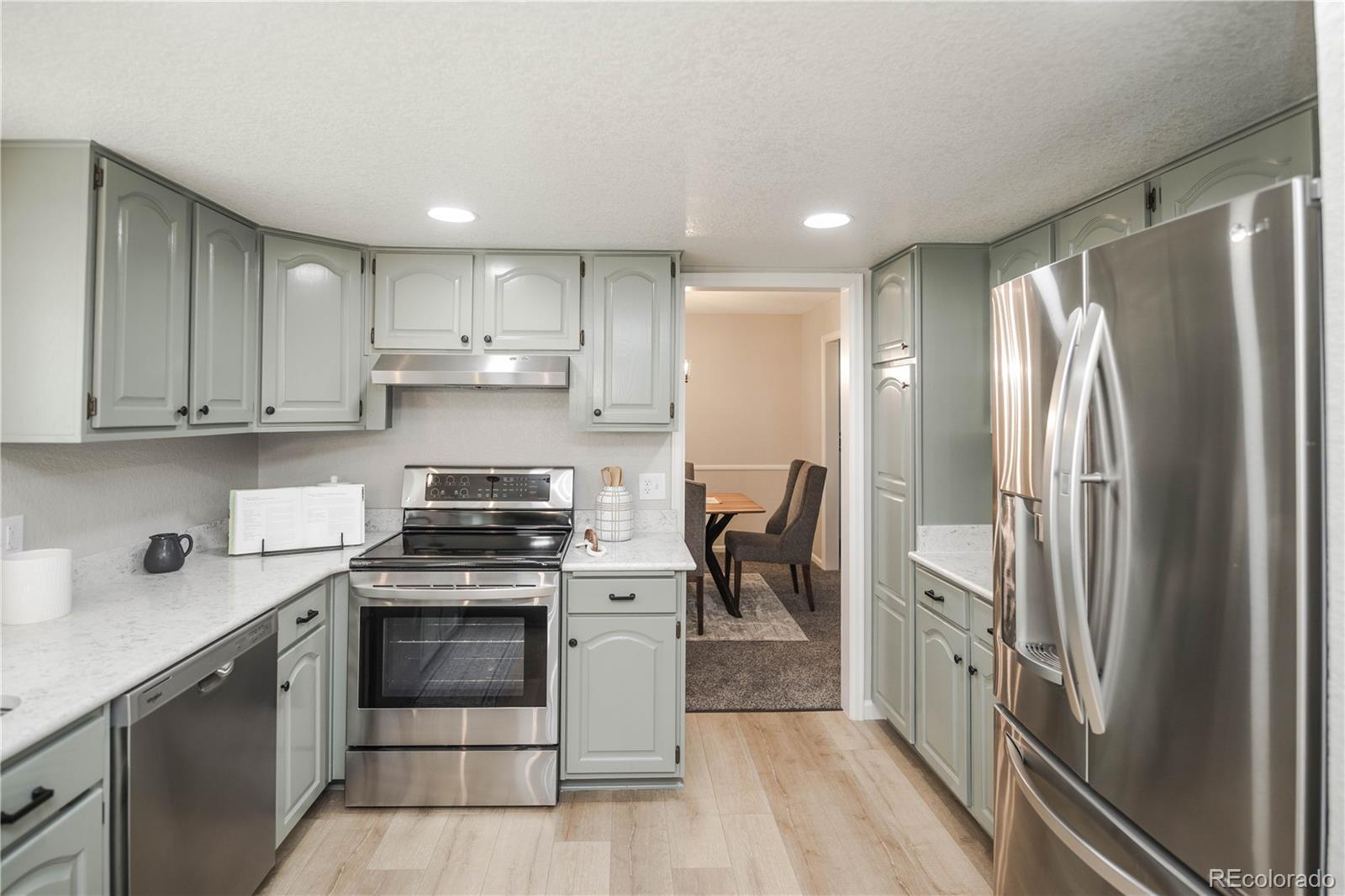 MLS Image #3 for 1409 s moline street,aurora, Colorado