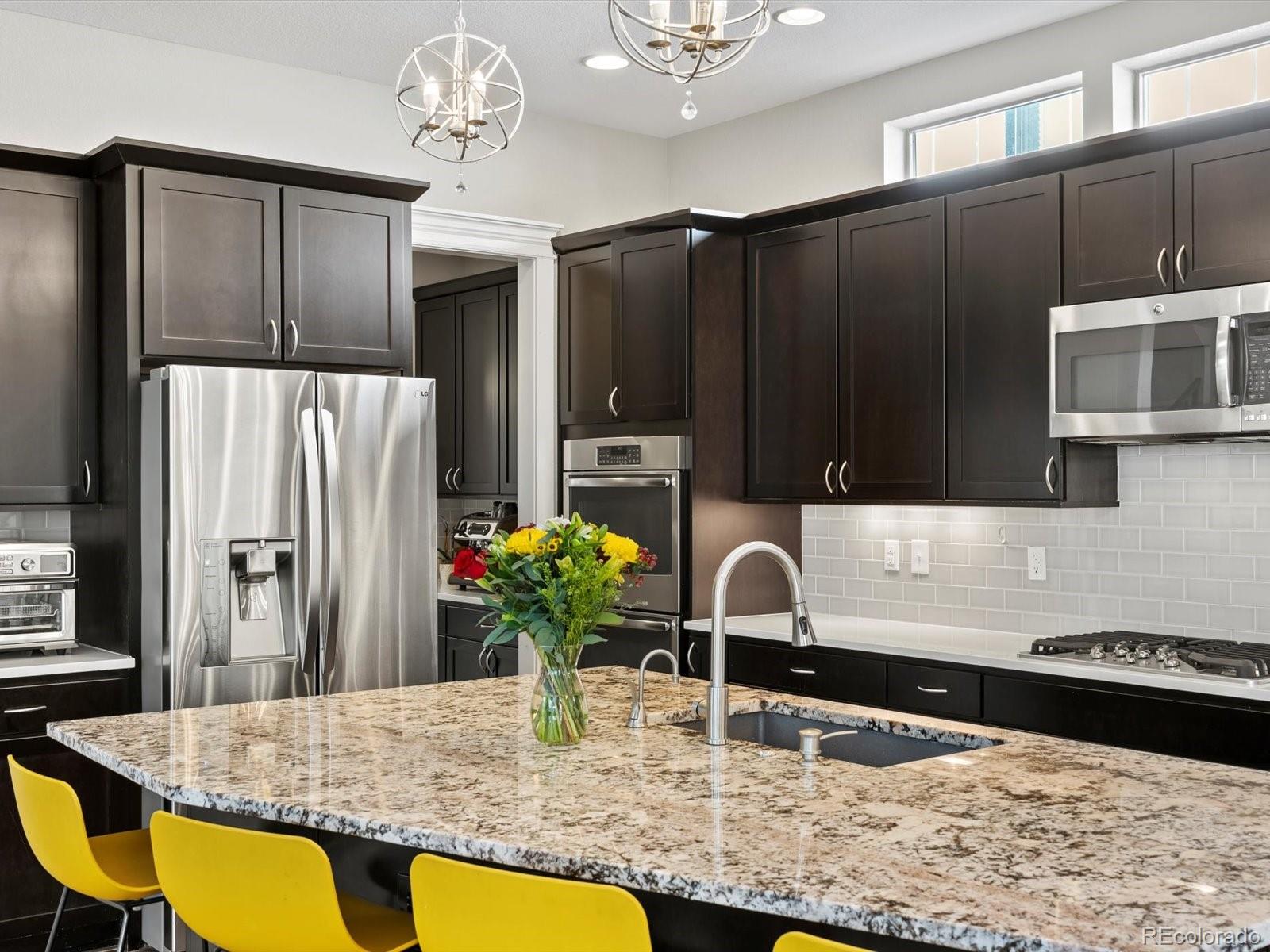 MLS Image #11 for 8012 e 50th drive,denver, Colorado