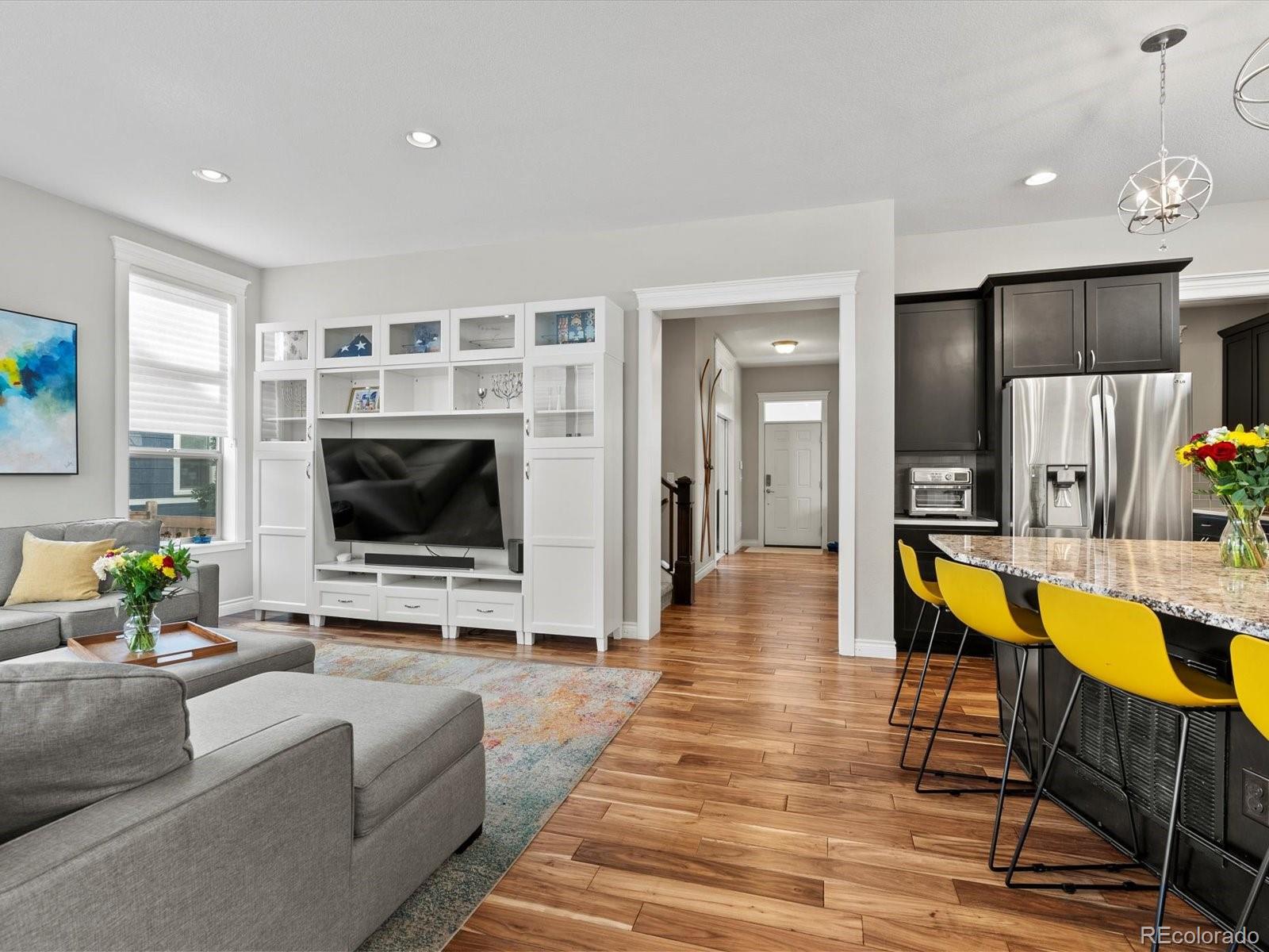 MLS Image #8 for 8012 e 50th drive,denver, Colorado