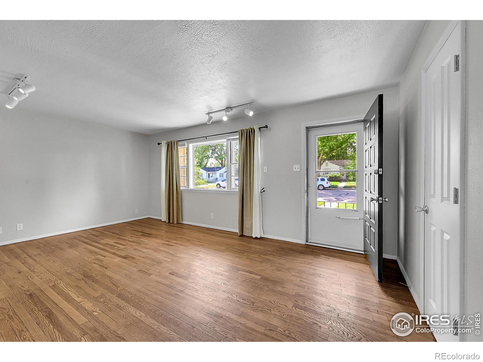 MLS Image #8 for 2416  15th avenue,greeley, Colorado