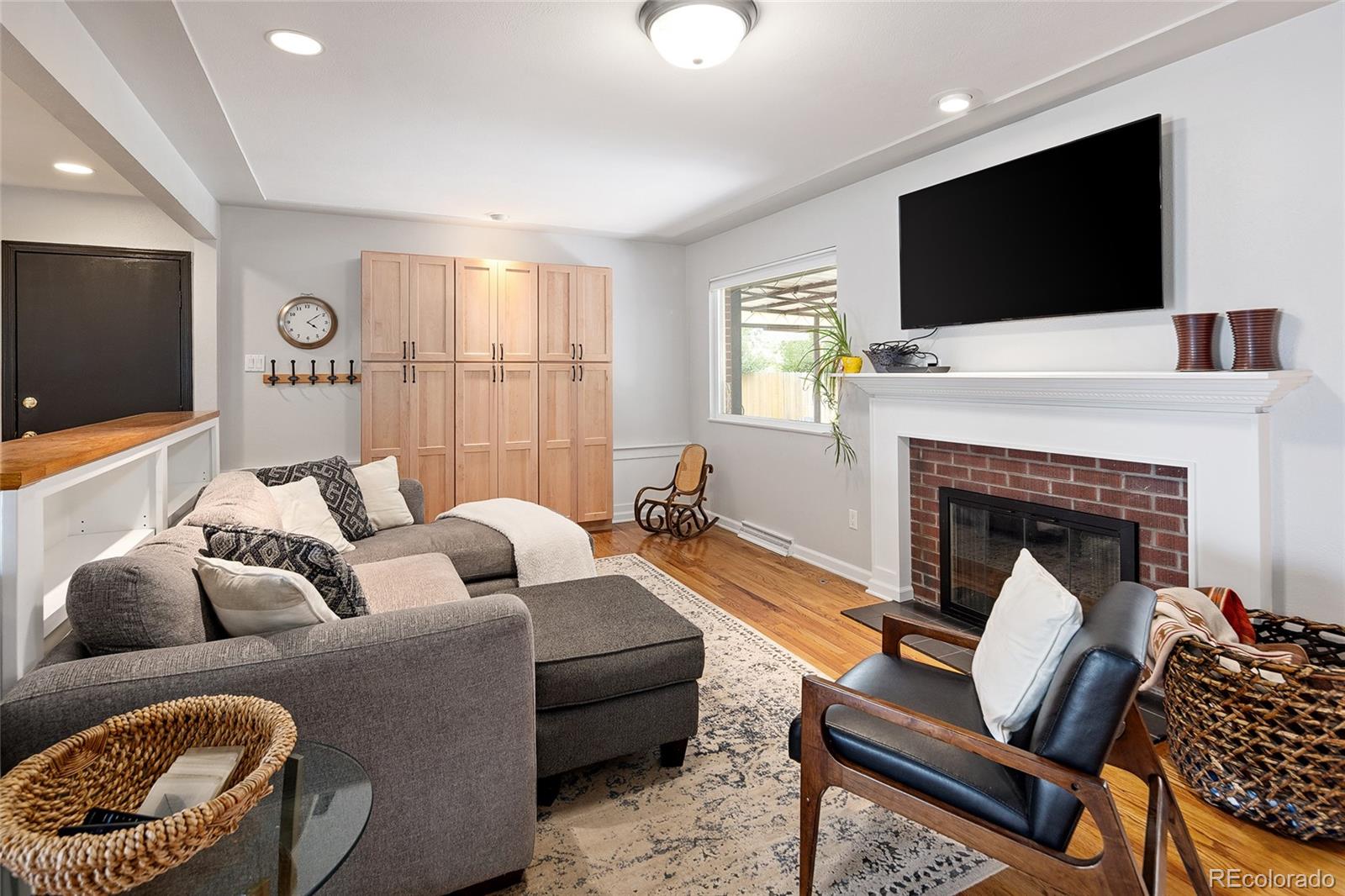 MLS Image #10 for 745 s glencoe street,denver, Colorado