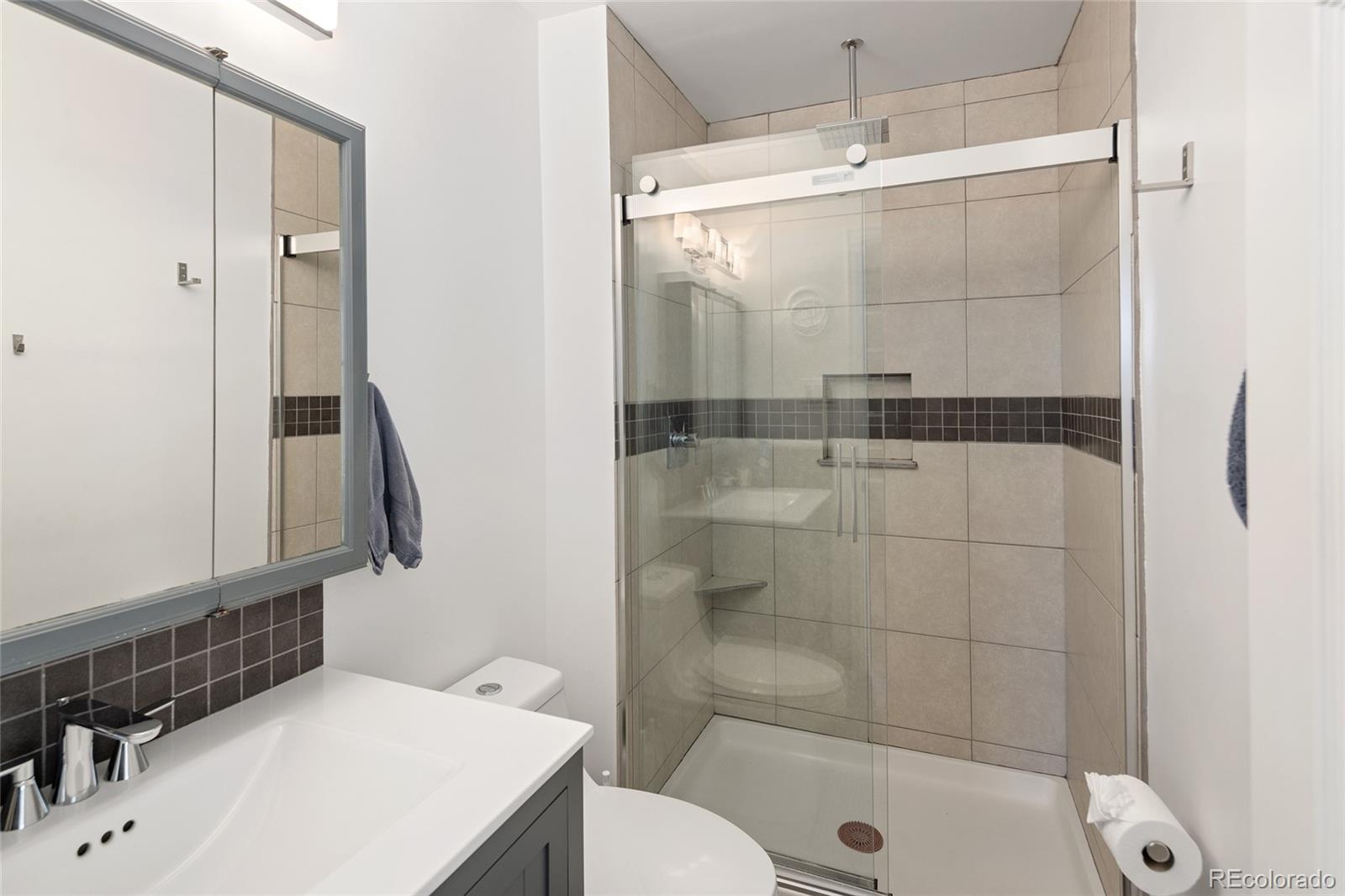 MLS Image #19 for 745 s glencoe street,denver, Colorado