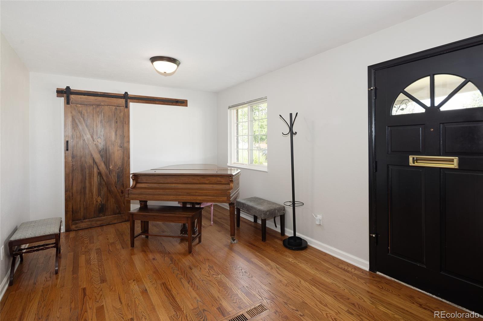 MLS Image #4 for 745 s glencoe street,denver, Colorado