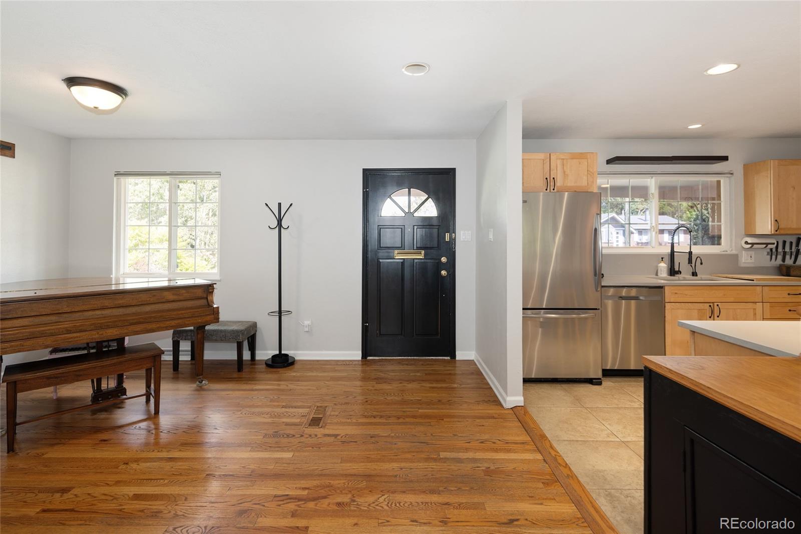 MLS Image #5 for 745 s glencoe street,denver, Colorado