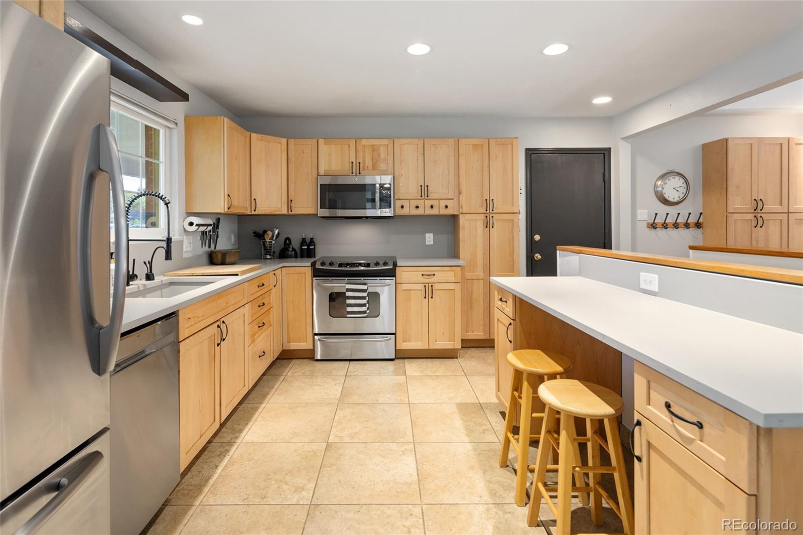 MLS Image #9 for 745 s glencoe street,denver, Colorado