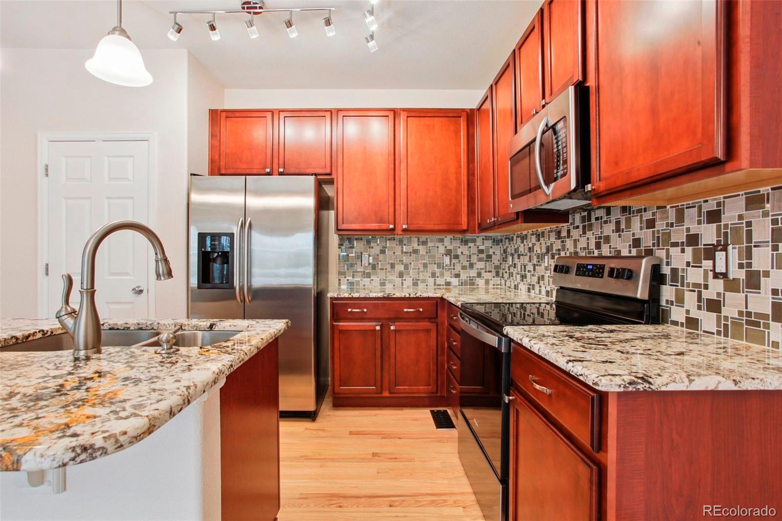 MLS Image #5 for 12944  grant circle,thornton, Colorado
