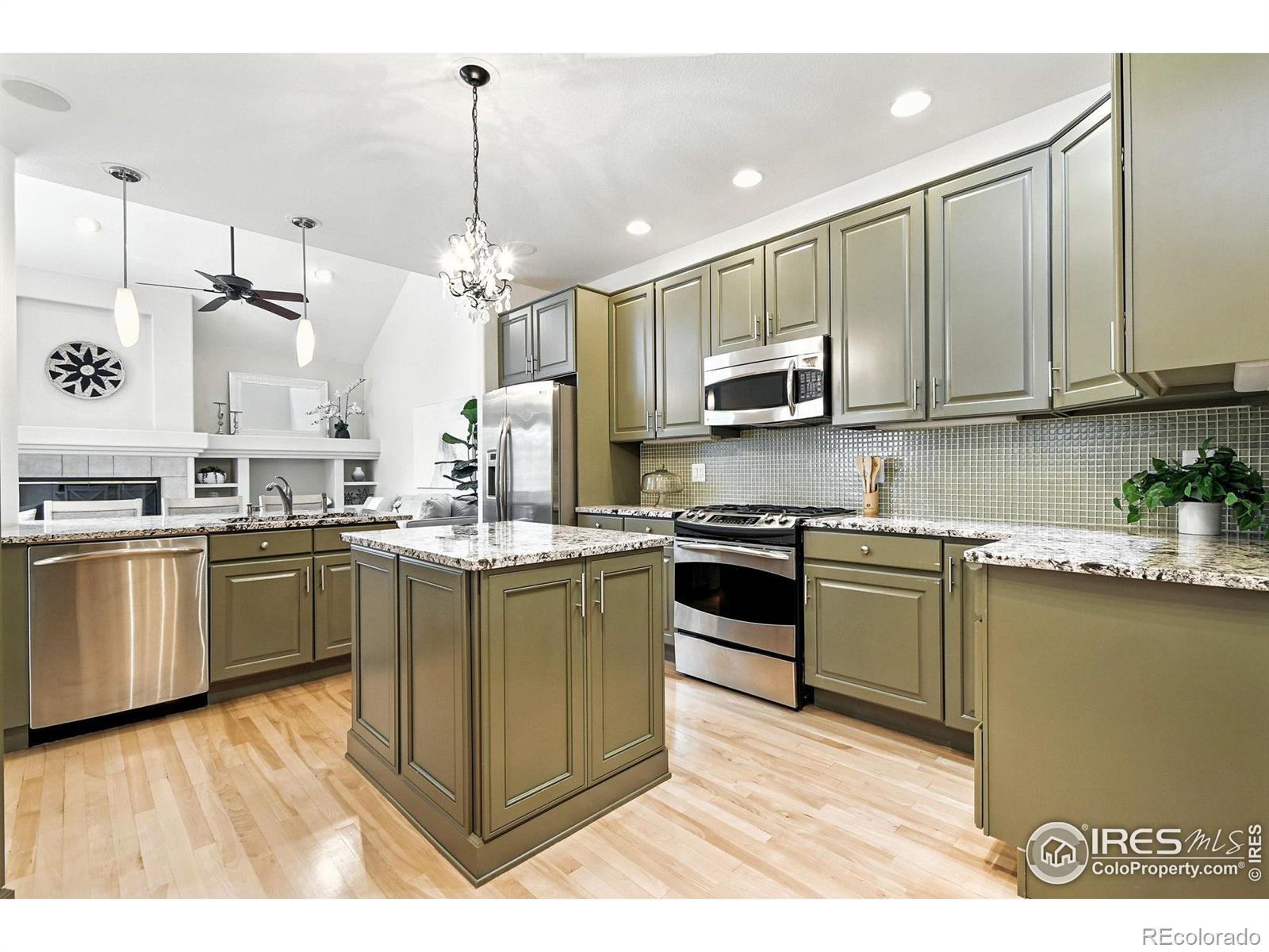 MLS Image #5 for 4332  clay commons court,boulder, Colorado