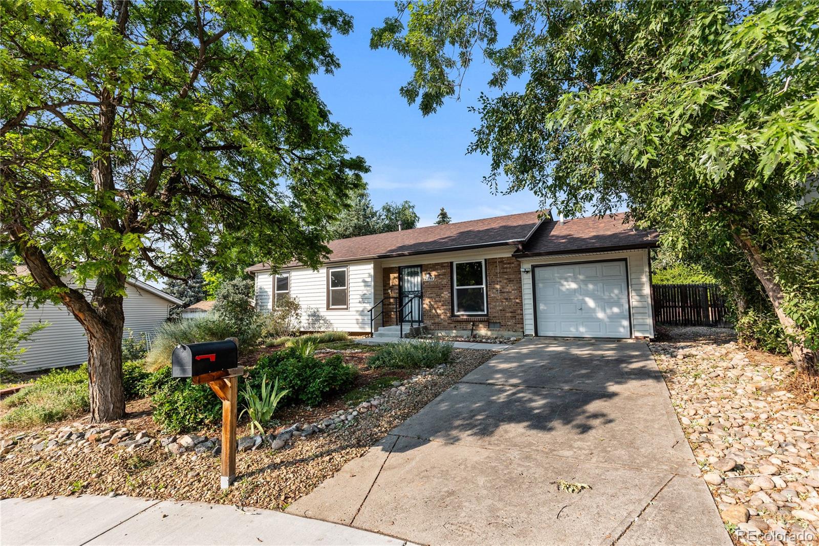MLS Image #18 for 2452 s kittredge way,aurora, Colorado