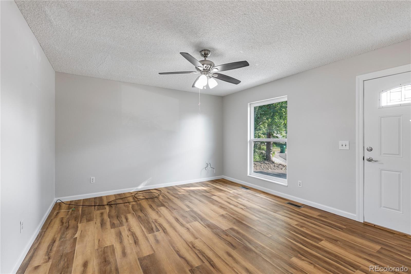 MLS Image #2 for 2452 s kittredge way,aurora, Colorado