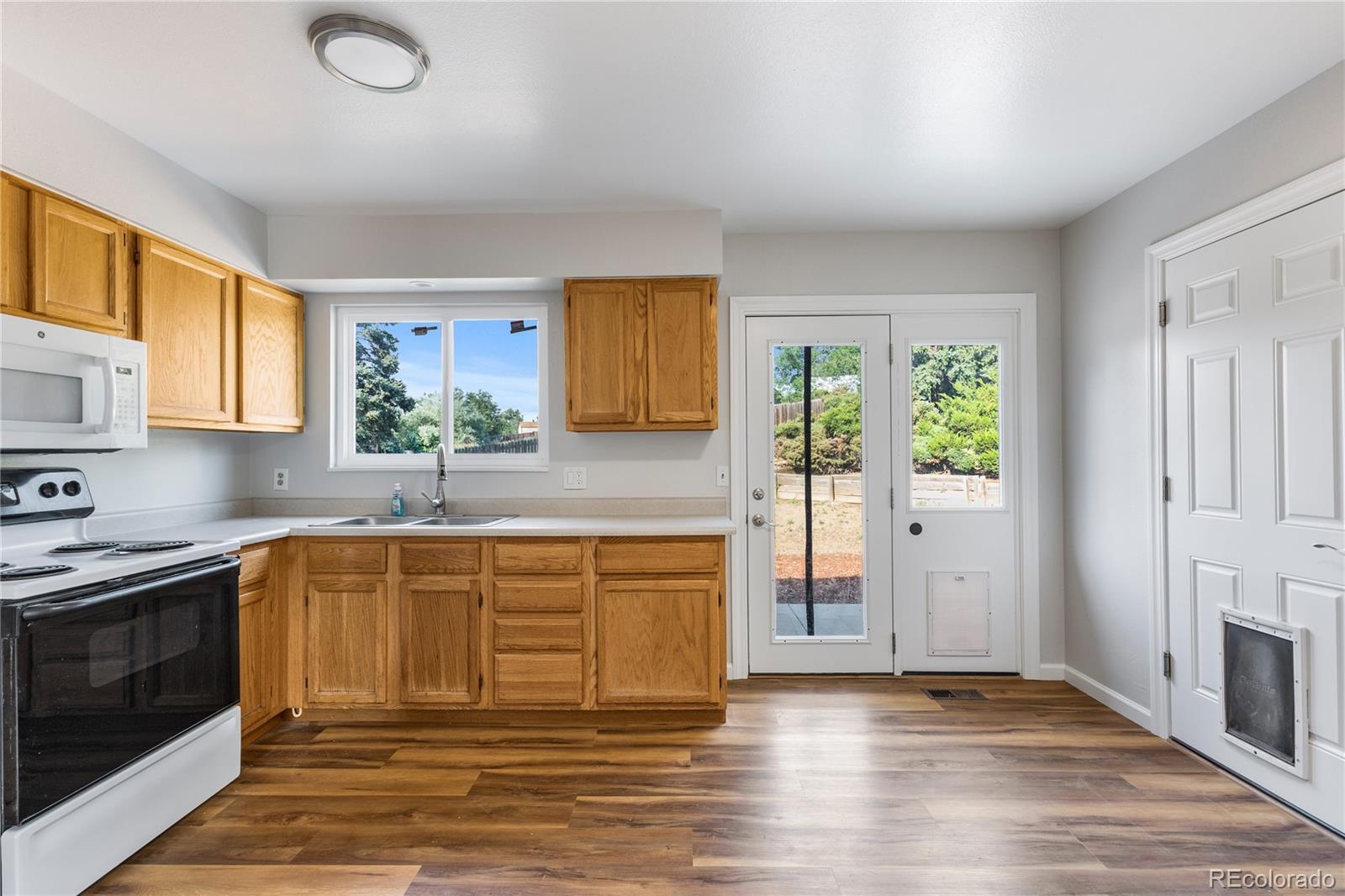 MLS Image #6 for 2452 s kittredge way,aurora, Colorado