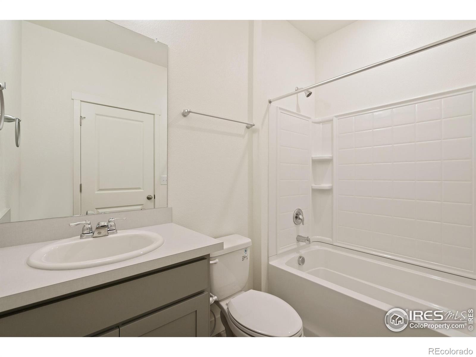 MLS Image #16 for 4868  lynxes way,johnstown, Colorado