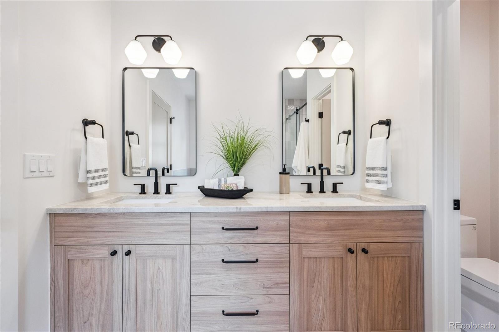 MLS Image #18 for 2845 w 36th avenue,denver, Colorado