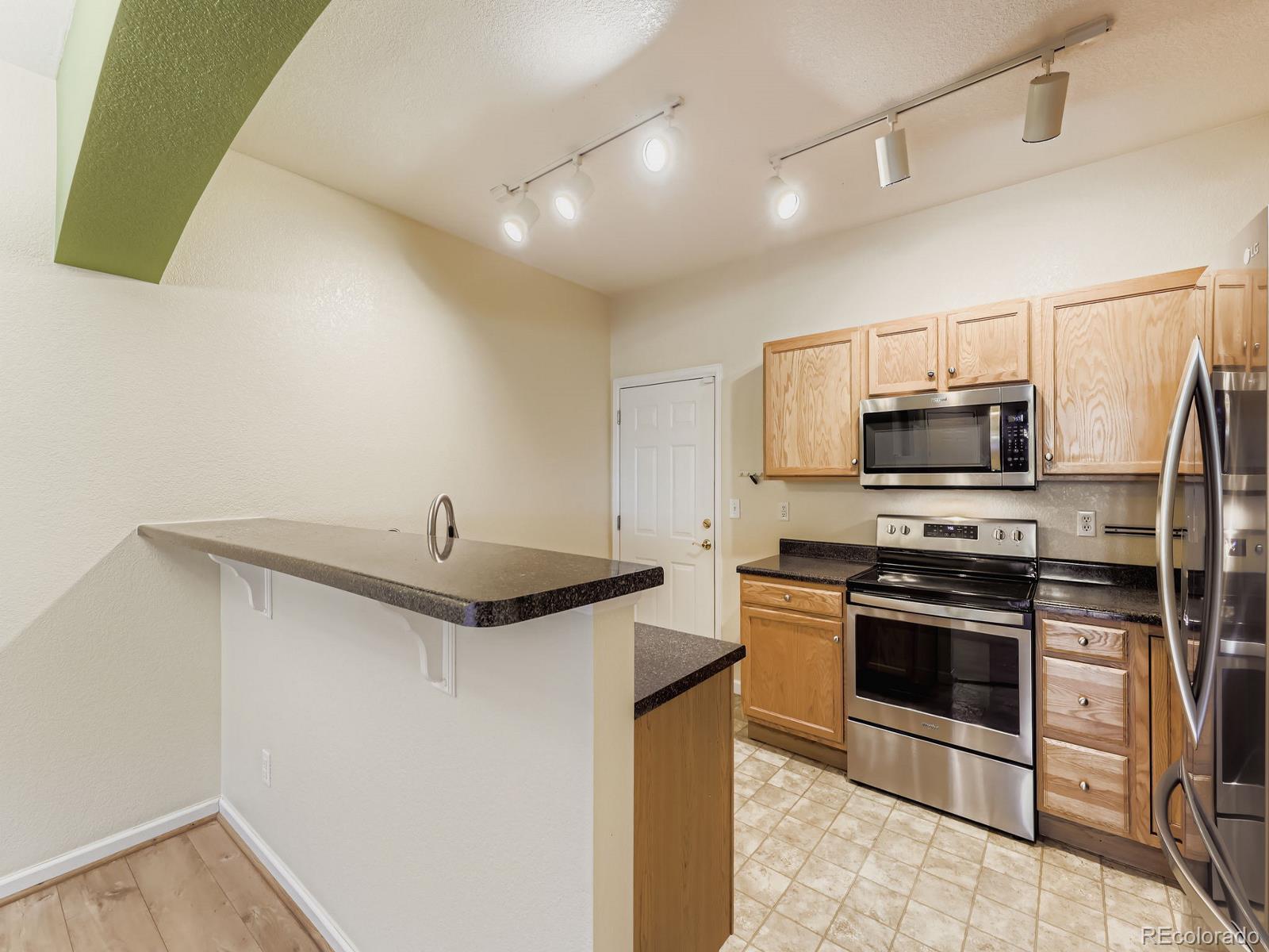 MLS Image #10 for 9896 w freiburg drive,littleton, Colorado