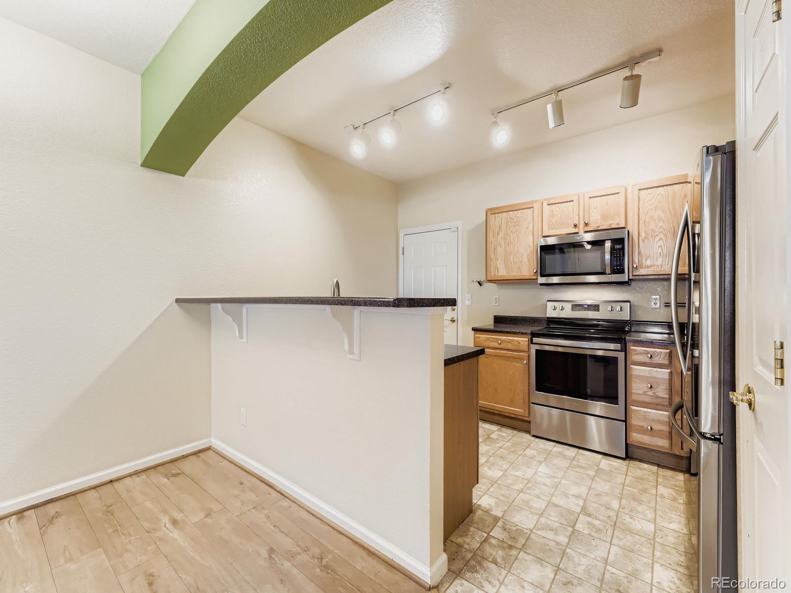 MLS Image #11 for 9896 w freiburg drive,littleton, Colorado
