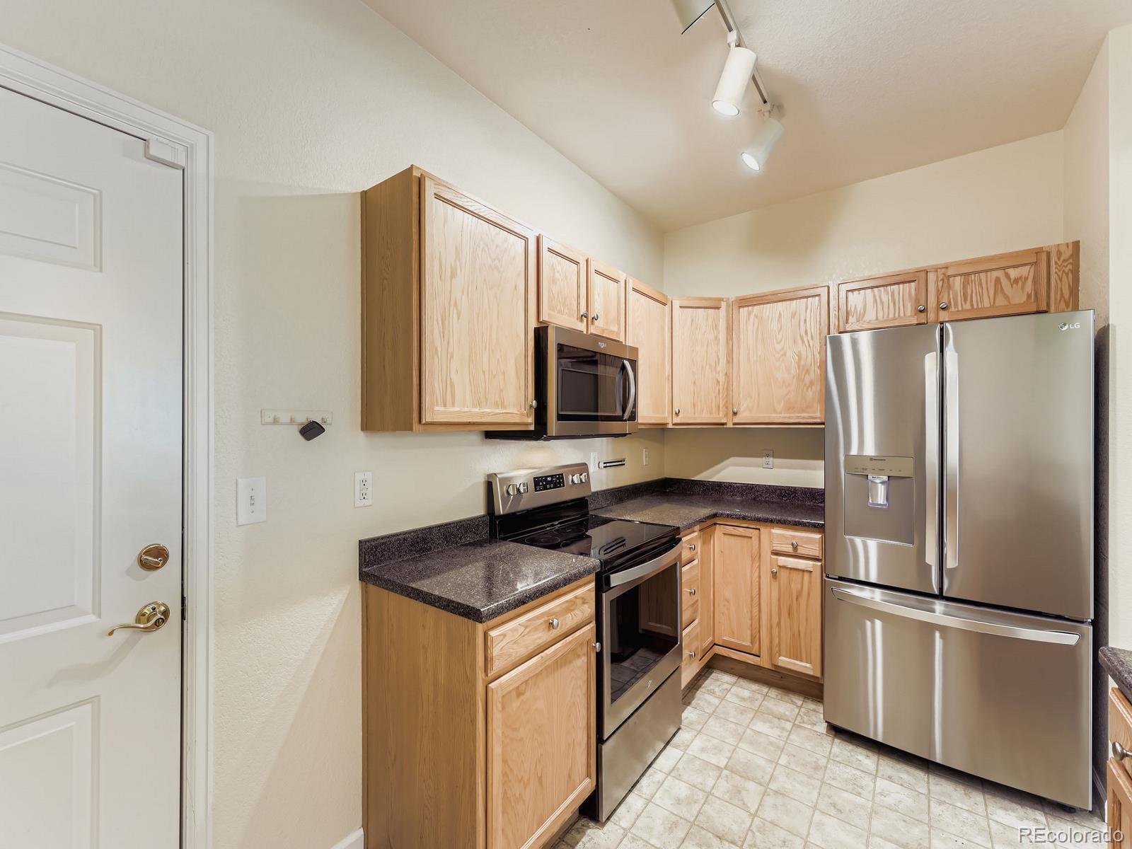 MLS Image #8 for 9896 w freiburg drive,littleton, Colorado