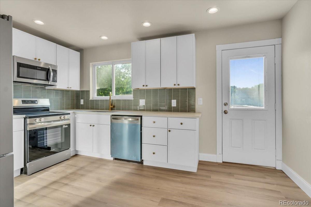 MLS Image #2 for 9725  elizabeth street,thornton, Colorado