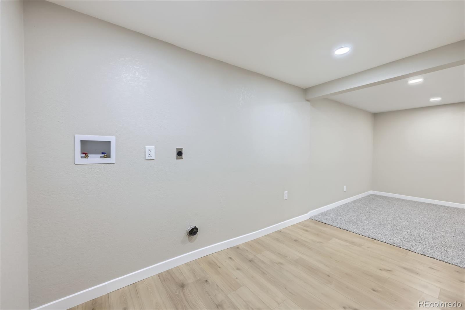 MLS Image #18 for 1750 s zuni street,denver, Colorado