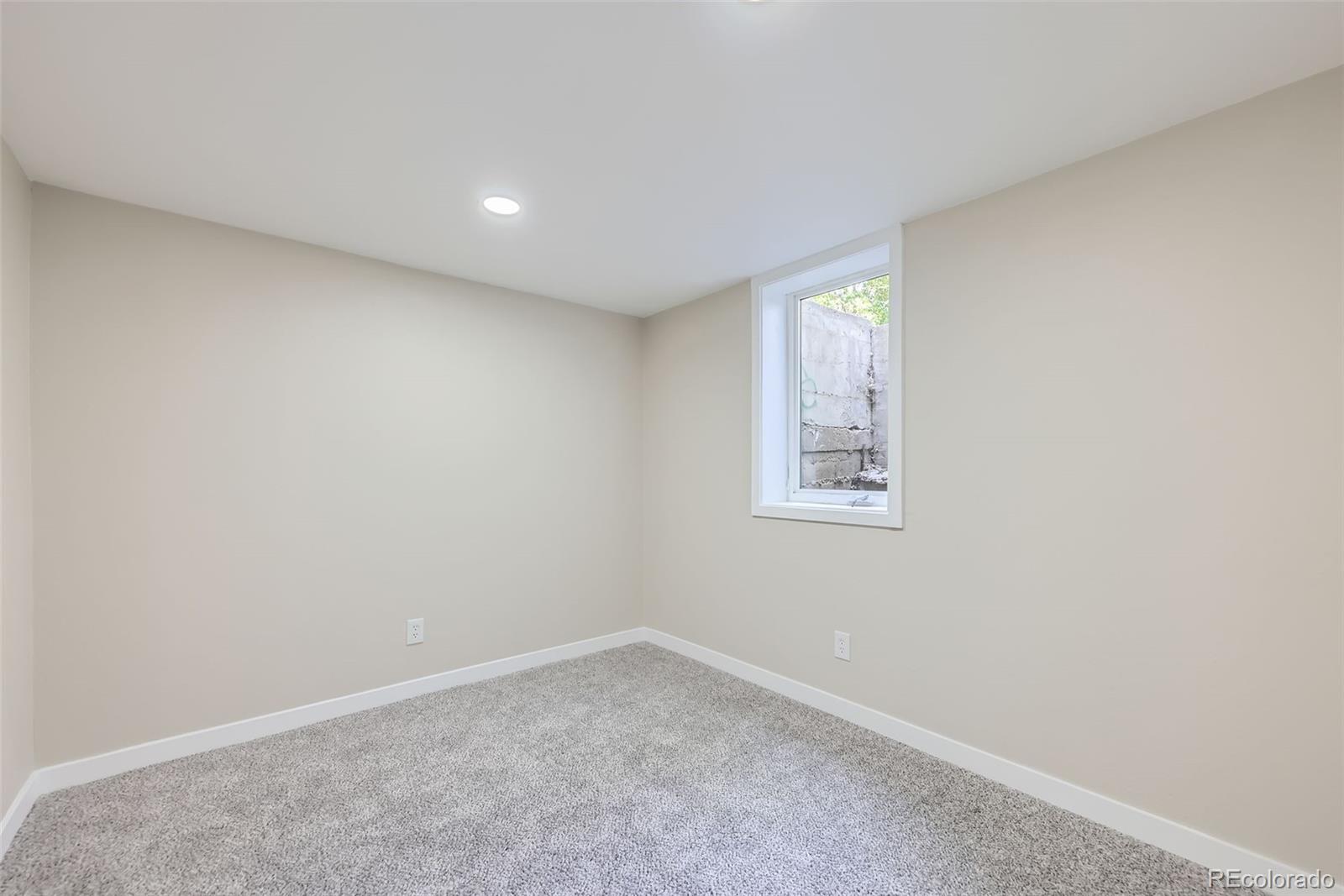 MLS Image #20 for 1750 s zuni street,denver, Colorado