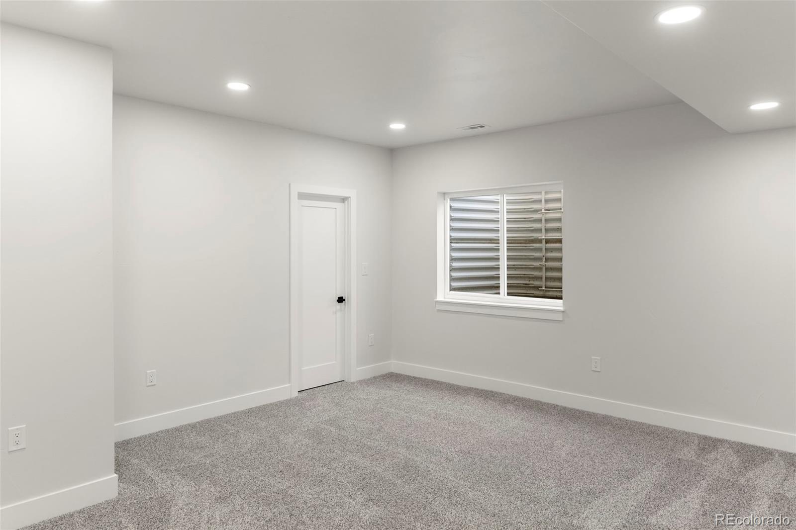 MLS Image #26 for 587 e paradise drive,pueblo west, Colorado