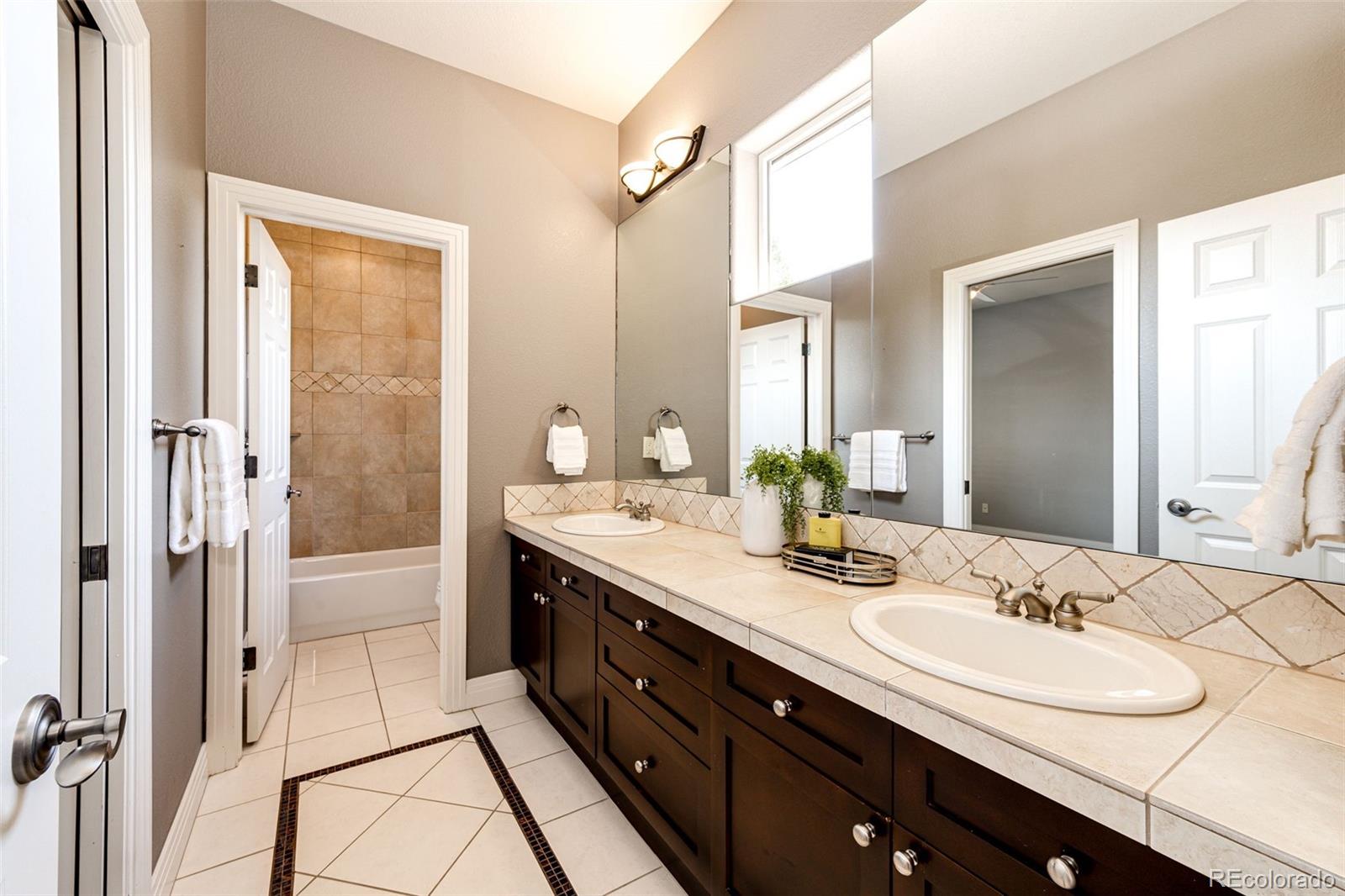 MLS Image #22 for 9515 s shadow hill circle,lone tree, Colorado