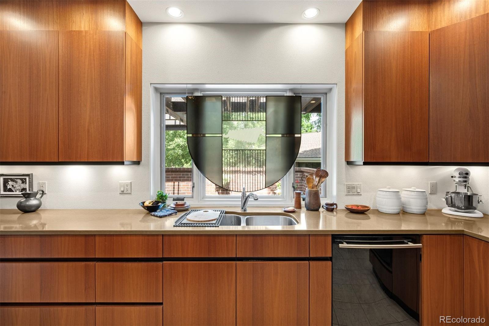 MLS Image #7 for 2800 s university boulevard,denver, Colorado