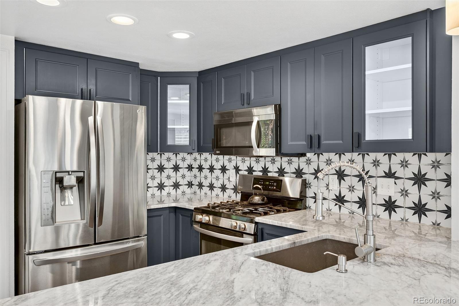 MLS Image #14 for 8269 s gaylord circle,centennial, Colorado