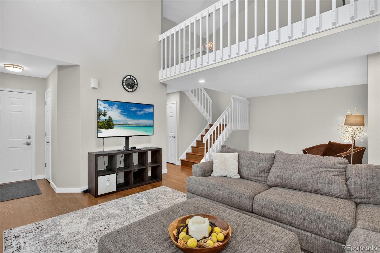 MLS Image #4 for 8269 s gaylord circle,centennial, Colorado