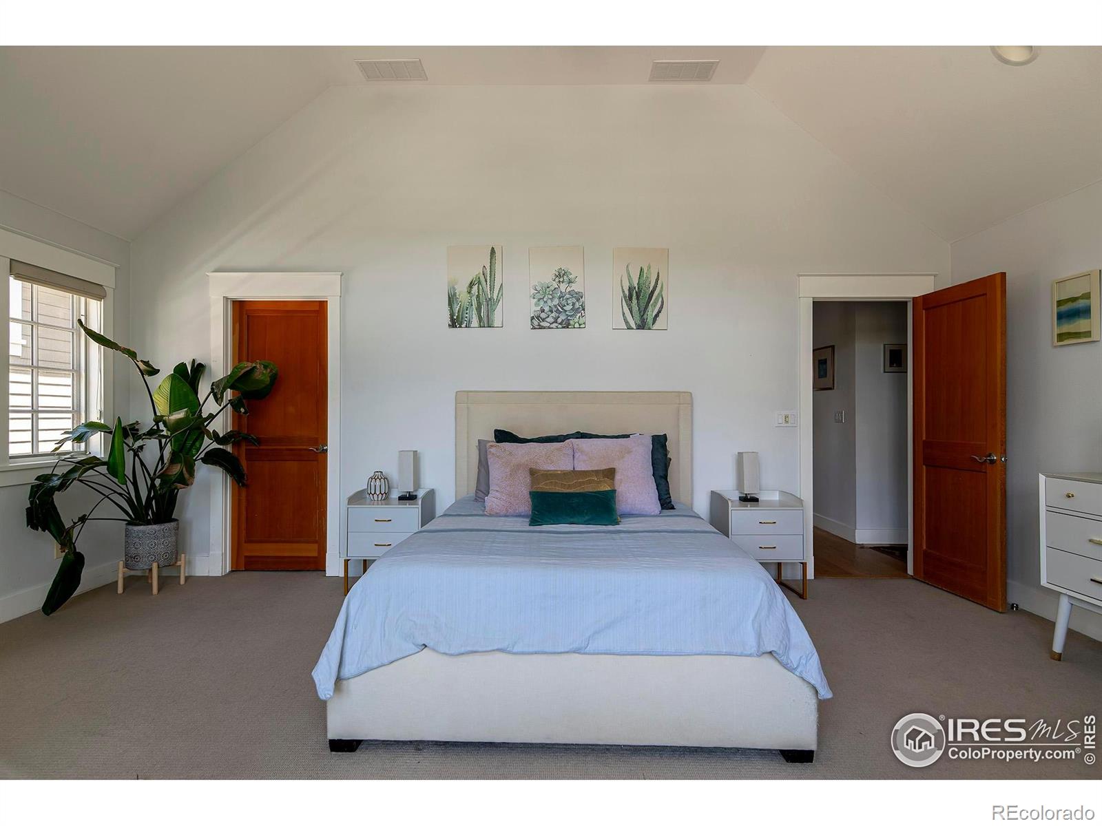 MLS Image #14 for 901  terrace circle,boulder, Colorado