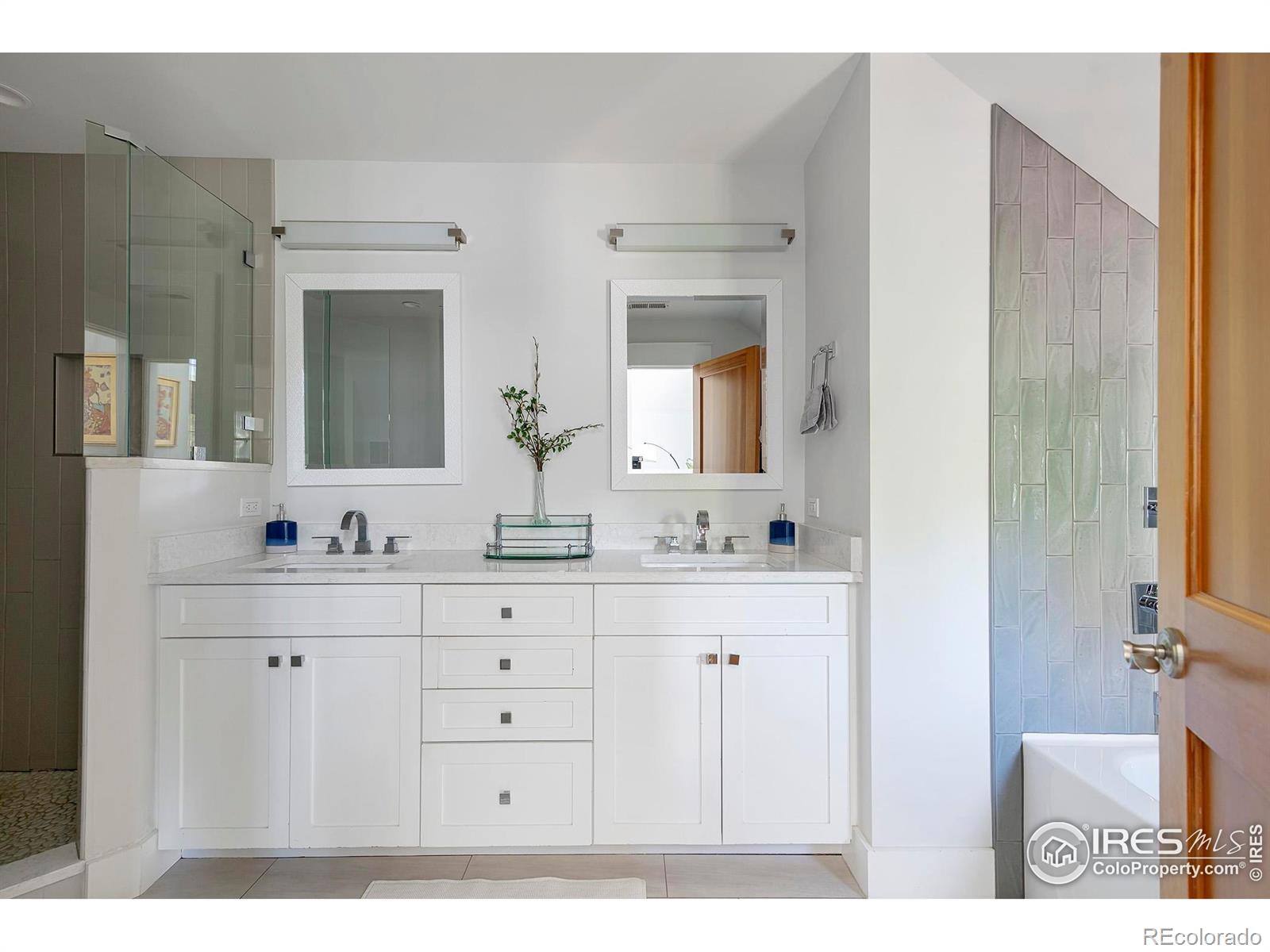 MLS Image #15 for 901  terrace circle,boulder, Colorado