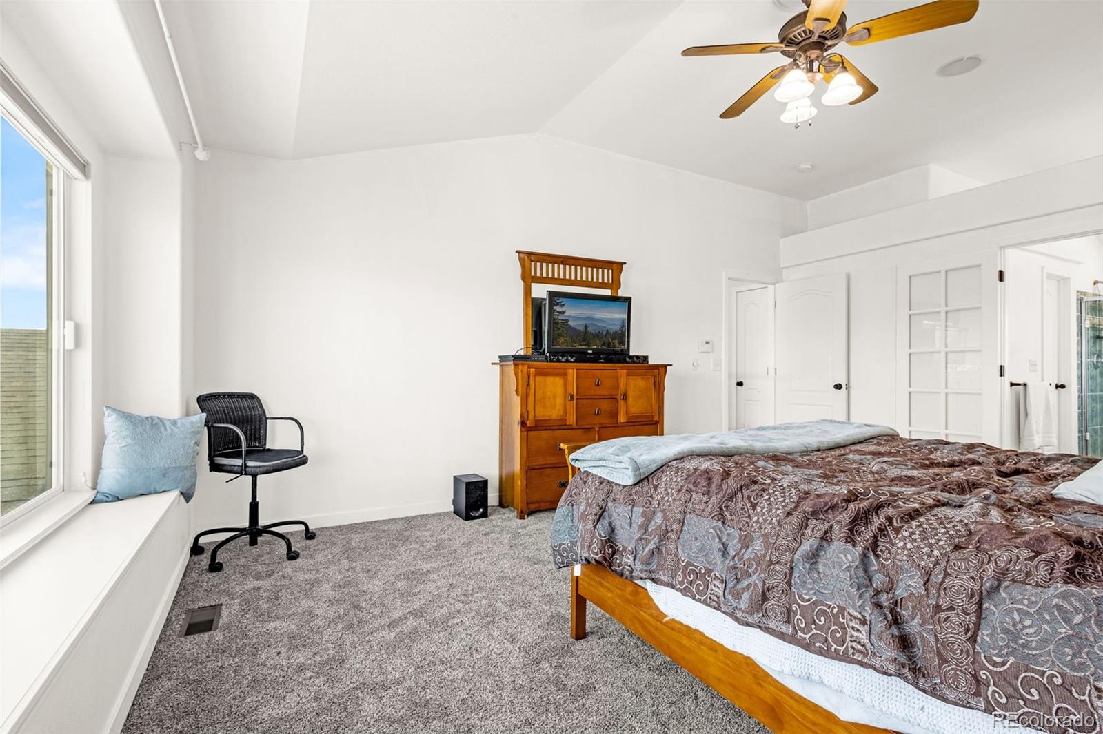 MLS Image #18 for 3260  tail spin drive,colorado springs, Colorado