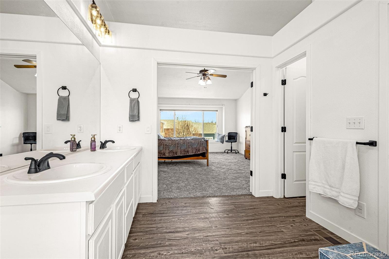 MLS Image #19 for 3260  tail spin drive,colorado springs, Colorado